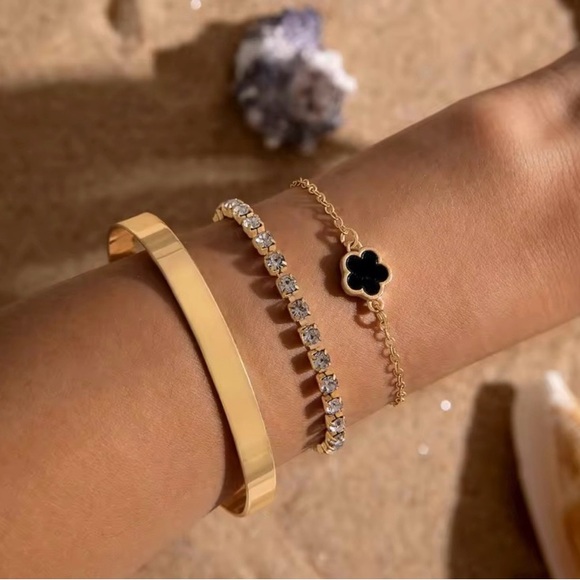 Jewelry - Elegant Gold and Black 3 piece  Bracelet Set- New in plastic